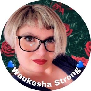 Meet your Posher, Kari